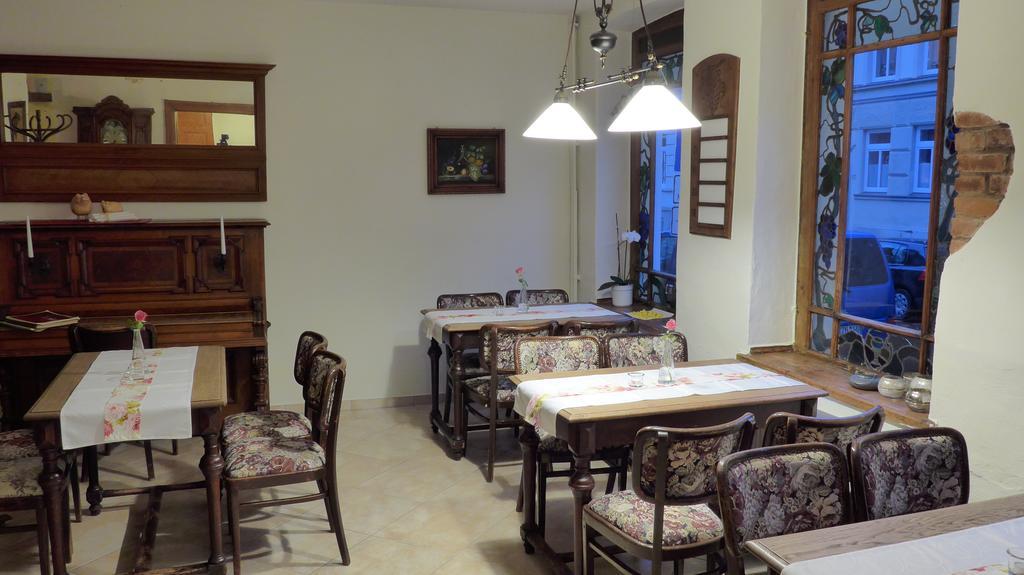 Romantisches Hotel Zur Traube Schwerin شفيرين المظهر الخارجي الصورة