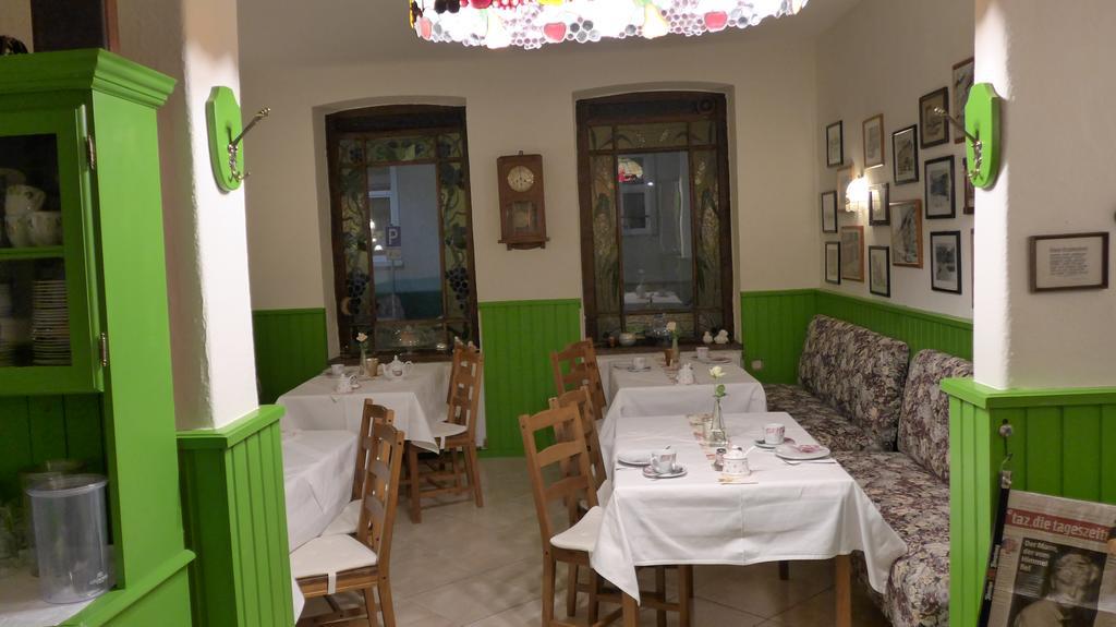 Romantisches Hotel Zur Traube Schwerin شفيرين المظهر الخارجي الصورة