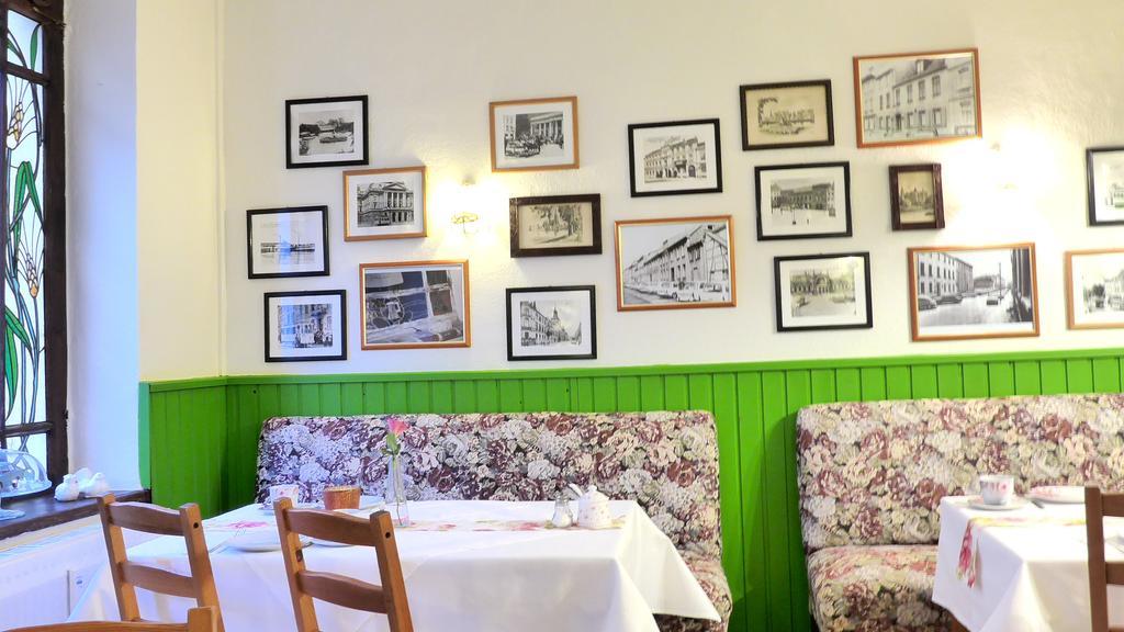Romantisches Hotel Zur Traube Schwerin شفيرين المظهر الخارجي الصورة