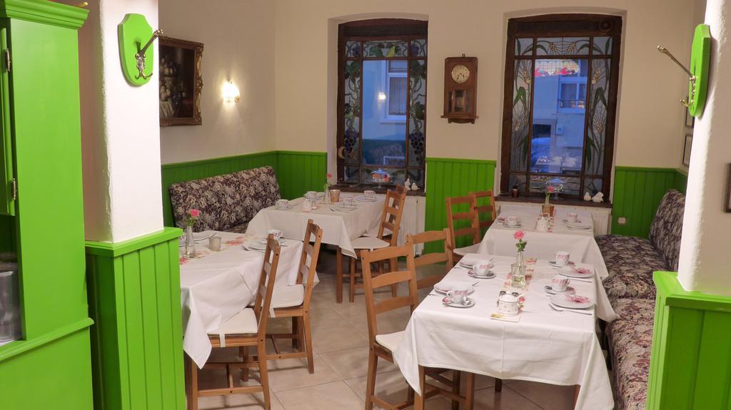 Romantisches Hotel Zur Traube Schwerin شفيرين المظهر الخارجي الصورة